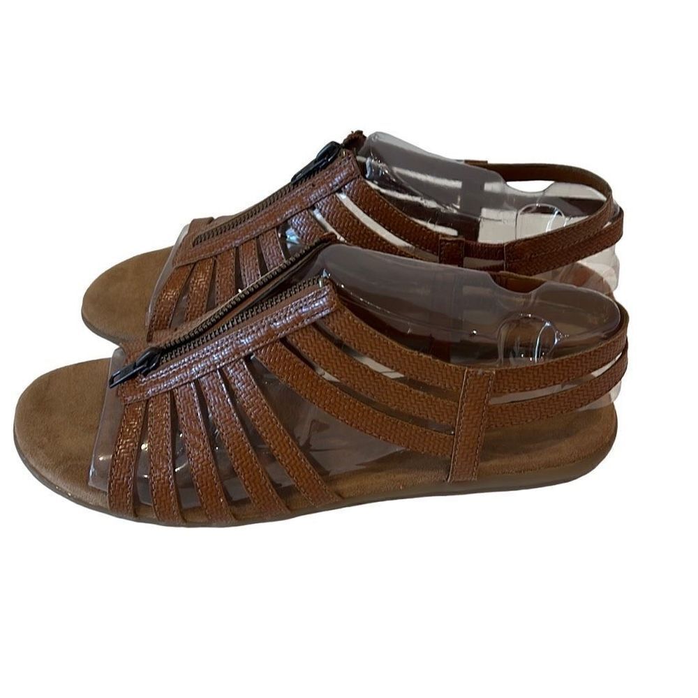 Aerosoles Leather Tan flat Sandals Sz.9.5 New